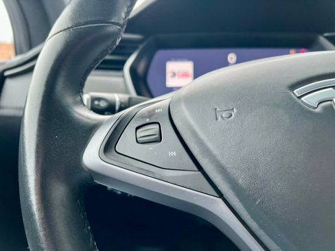 Used 2018 Tesla Model X 100D image 16