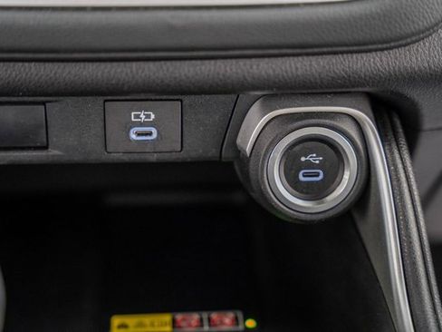 Certified 2025 Toyota Grand Highlander AWD image 24