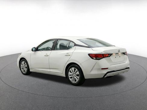 Used 2025 Nissan Sentra S FWD image 7