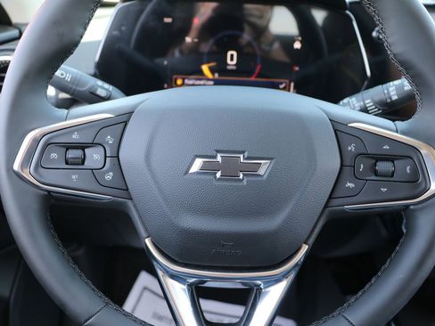 New 2025 Chevrolet Trax ACTIV image 17