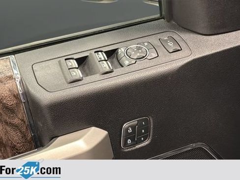 Used 2019 Ford F250 Lariat w/ Lariat Value Package AWD/4WD image 22