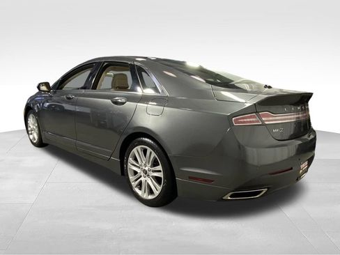 Used 2016 Lincoln MKZ FWD image 7