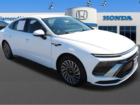 Used 2025 Hyundai Sonata SEL image 1