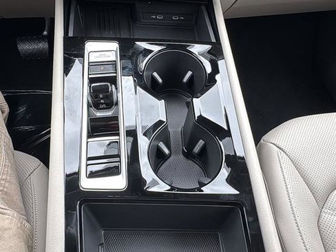 New 2026 Volkswagen Atlas SE FWD image 25
