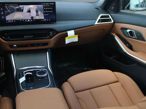 Used 2026 BMW 330i Sedan w/ M Sport Package image 31