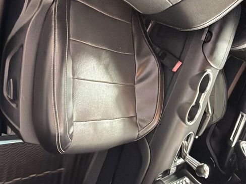 Used 2020 Ford Mustang Premium RWD image 30