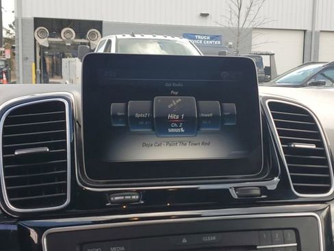 Used 2018 Mercedes-Benz GLE 350 image 31