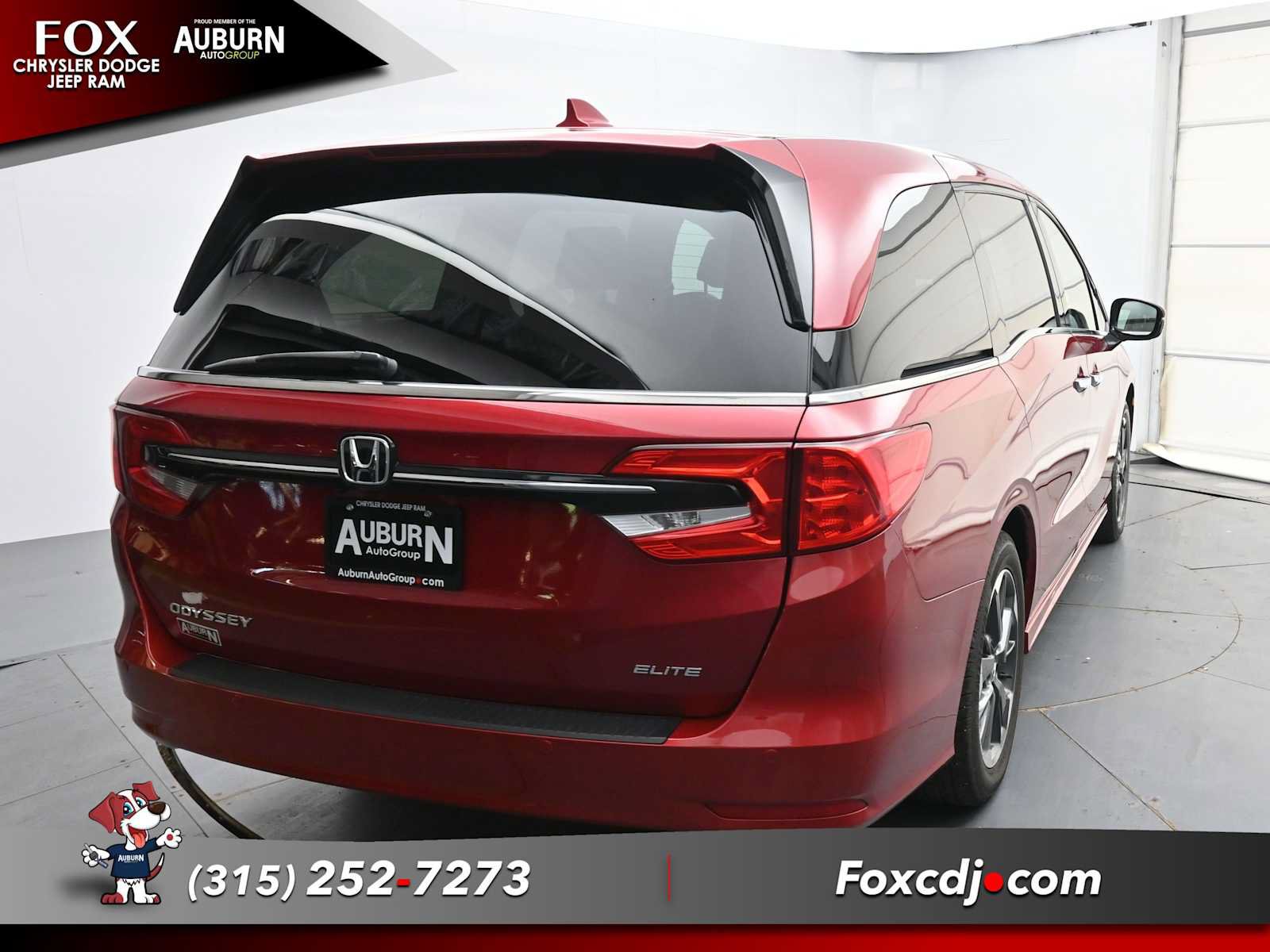 Used 2024 Honda Odyssey Elite image 4
