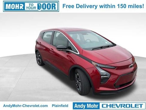 Used 2023 Chevrolet Bolt LT w/ Infotainment Package FWD image 7