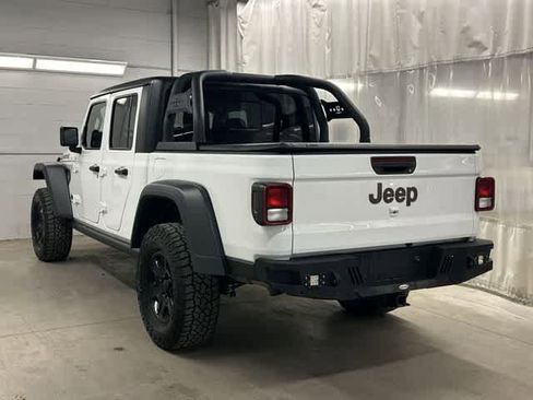 Used 2023 Jeep Gladiator Mojave w/ Trailer Tow Package AWD/4WD image 31