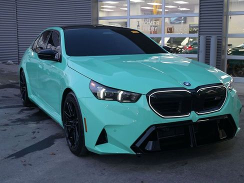 Used 2026 BMW M5 w/ Carbon Package image 37