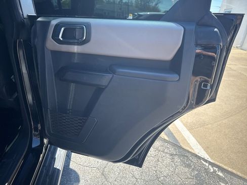 Used 2024 Ford Bronco Wildtrak AWD/4WD image 38