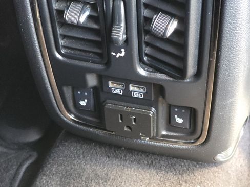 Used 2019 Dodge Durango GT image 24