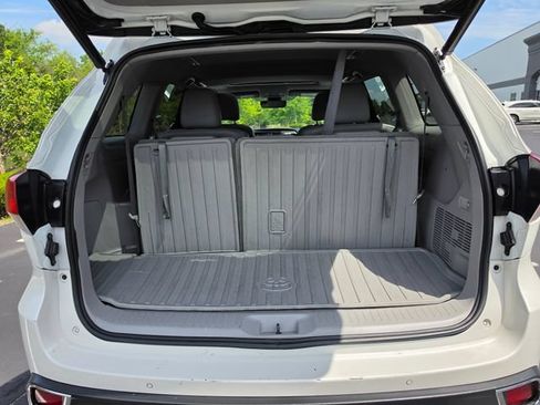 Used 2018 Toyota Highlander Limited AWD/4WD image 57