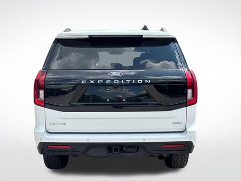 Used 2025 Ford Expedition Max Active AWD/4WD image 4