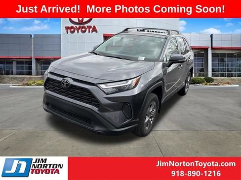Used 2024 Toyota RAV4 XLE image 3
