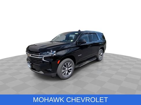Used 2022 Chevrolet Tahoe LT w/ Luxury Package AWD/4WD image 4
