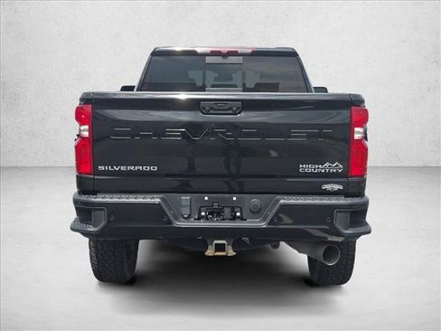 Used 2024 Chevrolet Silverado 2500 High Country AWD/4WD image 7