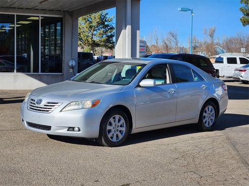 Used 2007 Toyota Camry XLE image 4