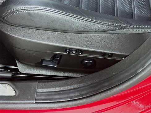 Used 2024 Alfa Romeo Giulia Veloce image 23