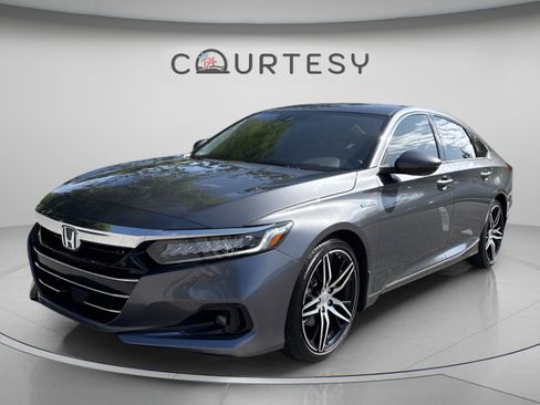 Used 2022 Honda Accord Touring image 1