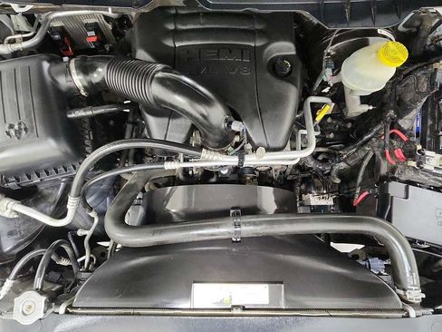 Used 2017 RAM 1500 Classic SLT image 28