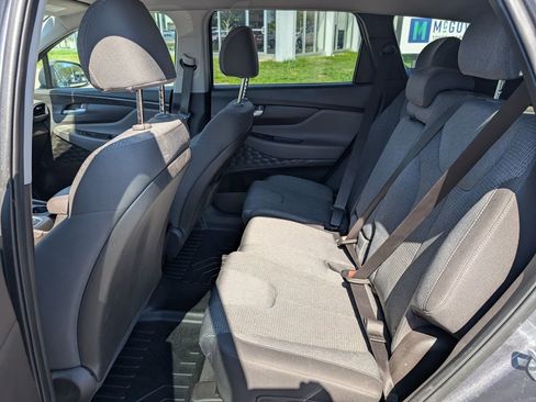 Used 2019 Hyundai Santa Fe SE AWD/4WD image 17