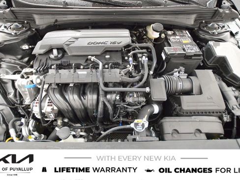 New 2025 Kia K4 LX image 20