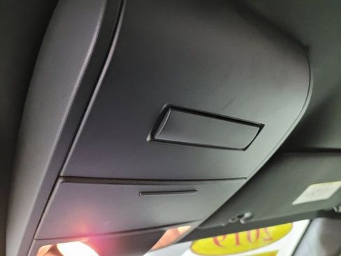 Used 2019 Dodge Grand Caravan SE image 37