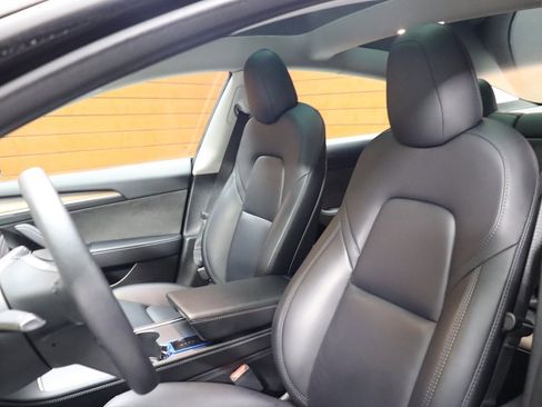 Used 2022 Tesla Model 3 image 27