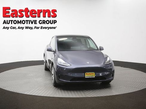 Used 2021 Tesla Model Y Long Range AWD/4WD image 46