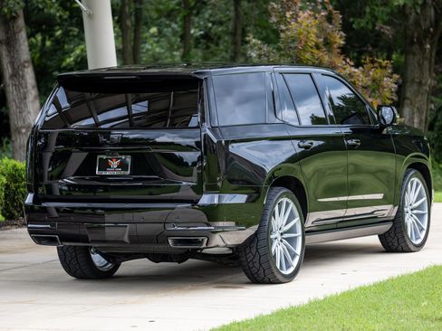 Used 2026 Cadillac Escalade Sport w/ Touring Package AWD/4WD image 4