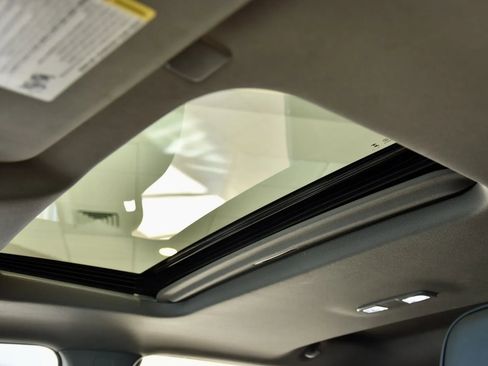 Used 2024 GMC Sierra 1500 Denali w/ Technology Package image 24