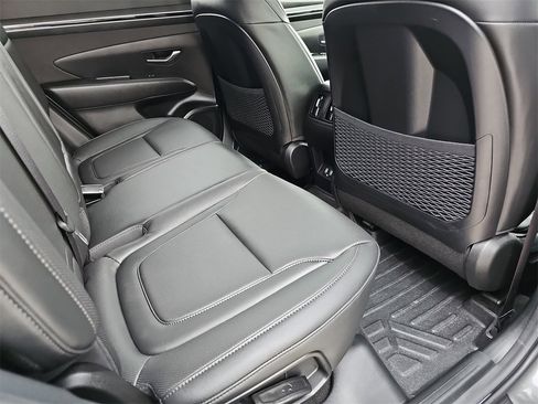 Used 2023 Hyundai Tucson SEL w/ Convenience Package image 11