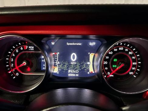 Used 2020 Jeep Gladiator Rubicon AWD/4WD image 12