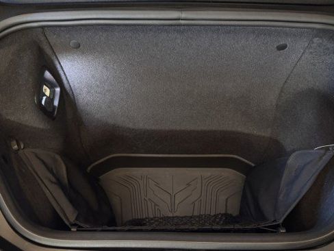 Used 2023 Chevrolet Corvette Stingray Premium Cpe w/ Z51 Performance Package image 35