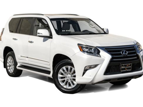 Used 2015 Lexus GX 460 w/ Premium Package image 6