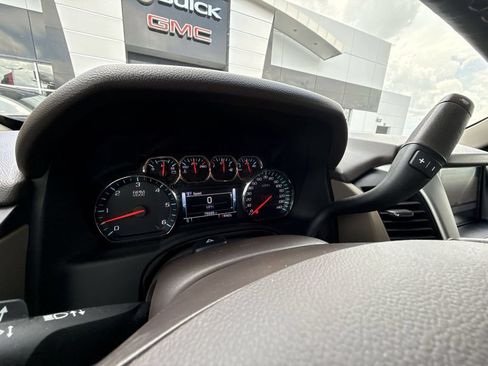 Certified 2019 GMC Yukon XL SLT w/ Open Road Package RWD image 18