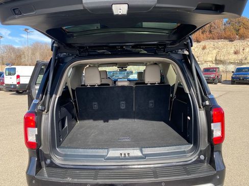 Used 2024 Ford Expedition Max XLT image 22