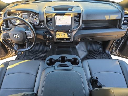 Used 2022 RAM 2500 Tradesman w/ Chrome Appearance Group image 9