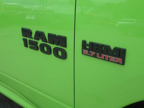 Used 2017 RAM 1500 Sport w/ Sublime Green Sport Package AWD/4WD image 7