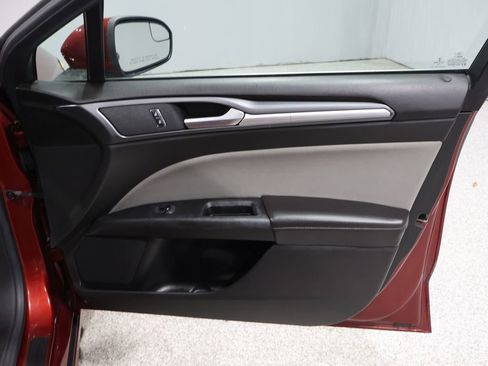 Used 2016 Ford Fusion S w/ Equipment Group 101A image 23