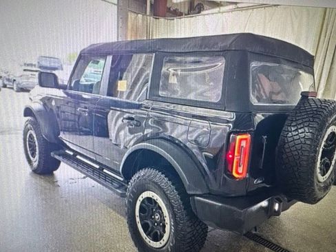 Used 2024 Ford Bronco Outer Banks w/ Sasquatch Package AWD/4WD image 2