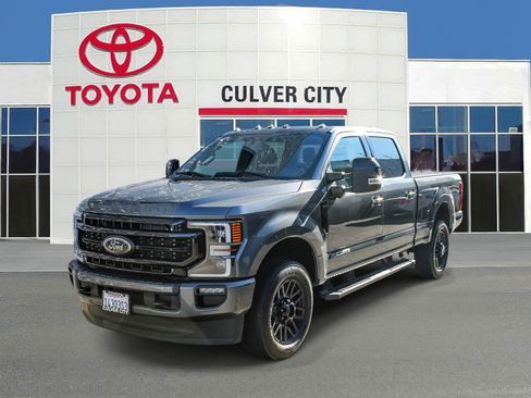 Used 2022 Ford F350 Lariat w/ Black Appearance Package image 1