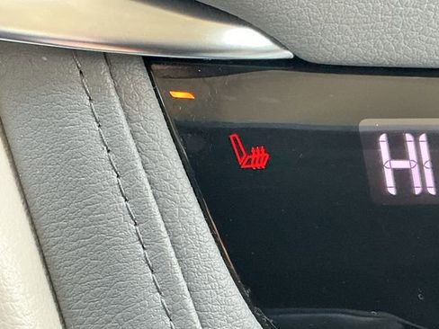 Used 2019 Cadillac XT5 Luxury image 48