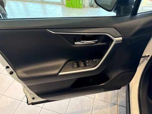 Used 2024 Toyota RAV4 Adventure image 11