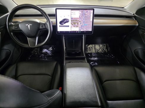 Used 2018 Tesla Model 3 Long Range image 18