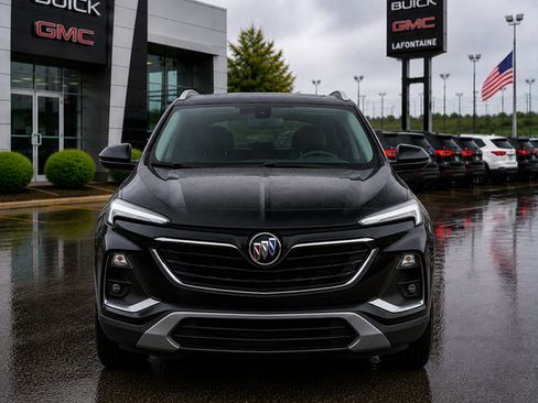 Used 2023 Buick Encore GX Select w/ Sport Touring Package AWD/4WD image 2