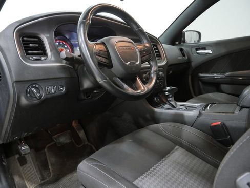 Used 2022 Dodge Charger SXT w/ Blacktop Package AWD/4WD image 12