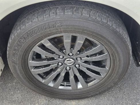 Used 2019 Nissan Armada Platinum w/ Captain's Chairs Package RWD image 9